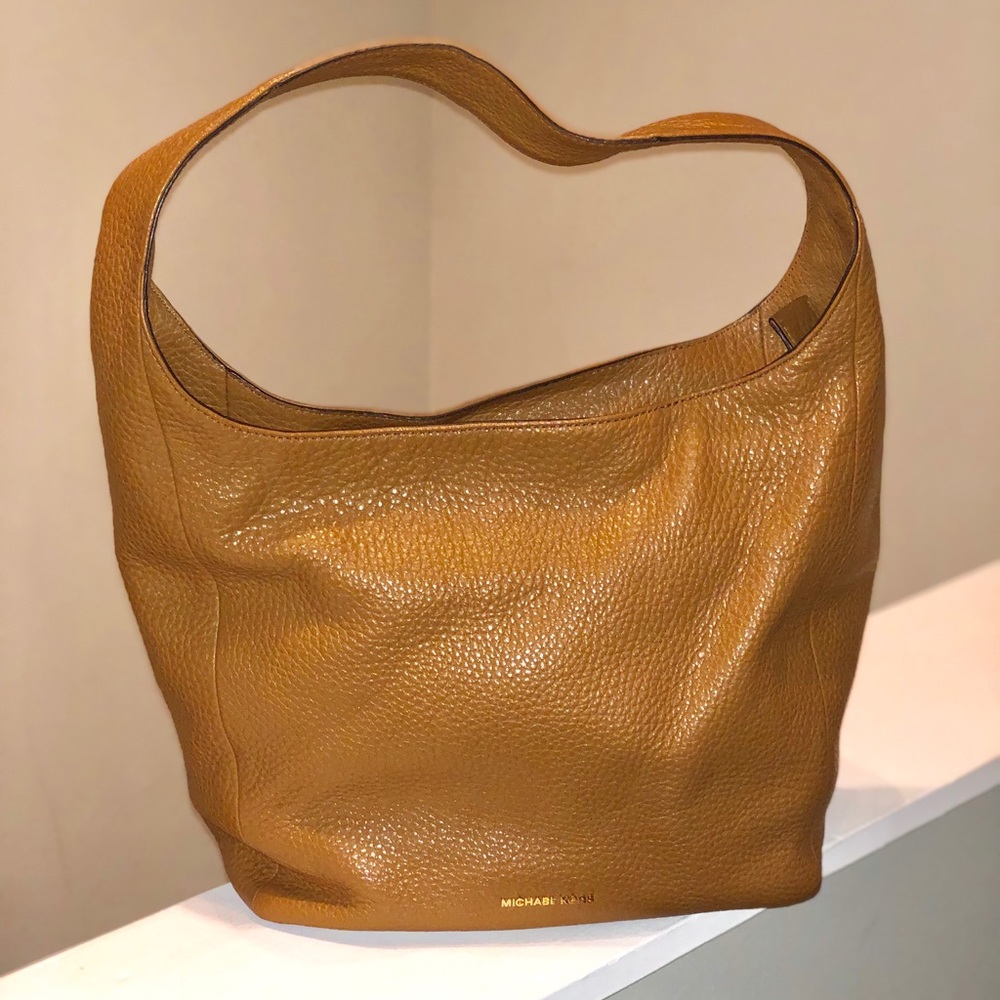 Michael Kors Hobo